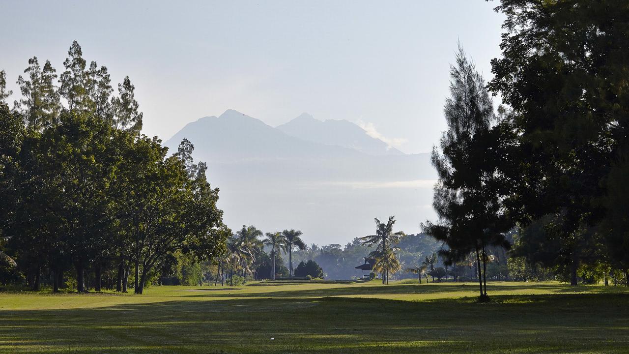 ماتارام Gec Rinjani Golf And Resort المظهر الخارجي الصورة